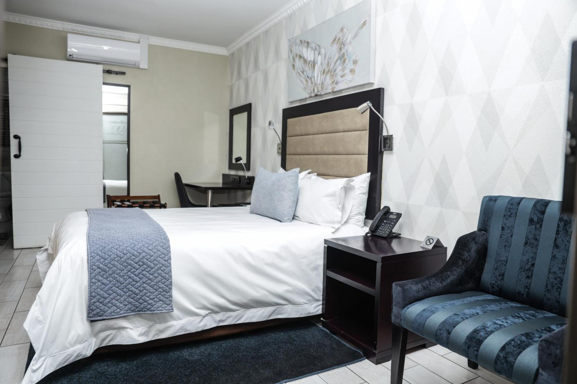 Q'S Boutique Stay Standerton Exteriör bild